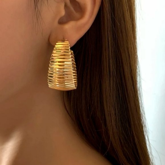 *Neci* Bangle Earrings - Picture 2 of 6